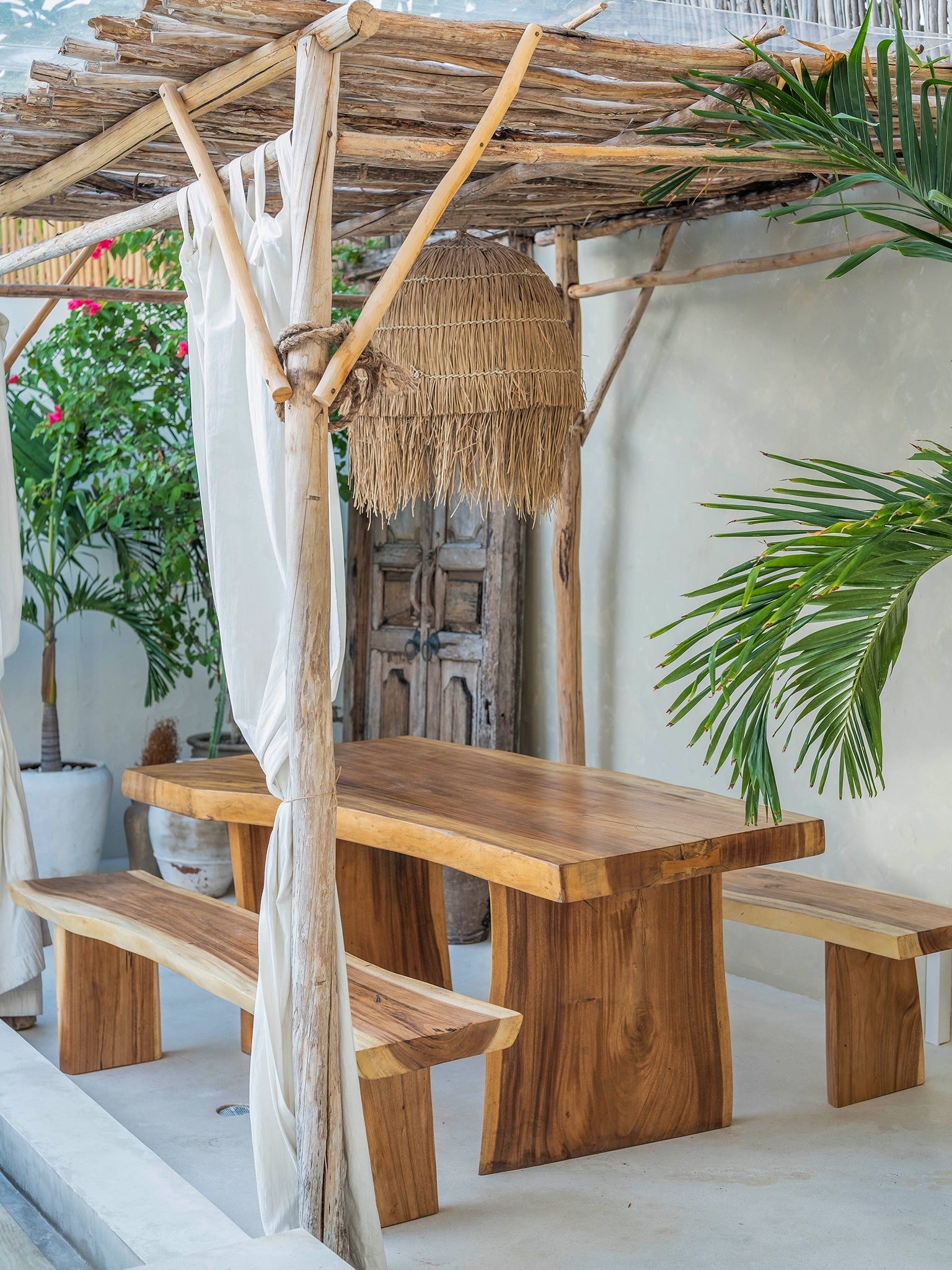 Kawi Dining Bench