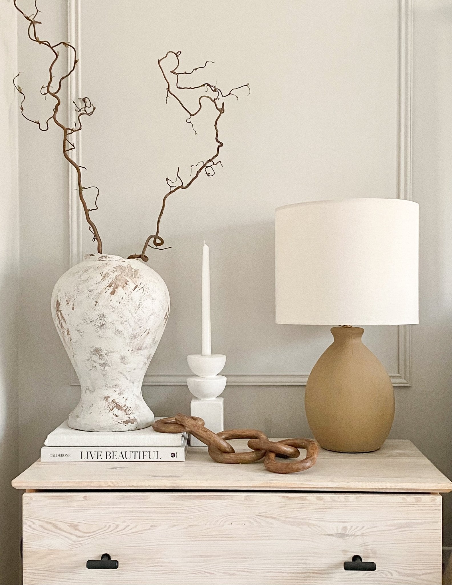 Aruna Ceramic Table Lamp - The Bali Concept