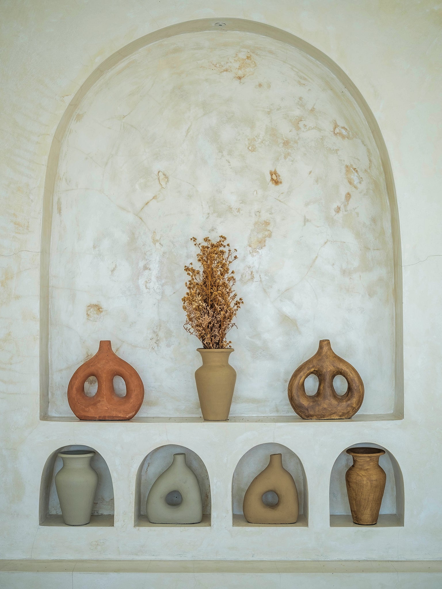 Gili Ceramic Decorative Vase - The Bali Concept