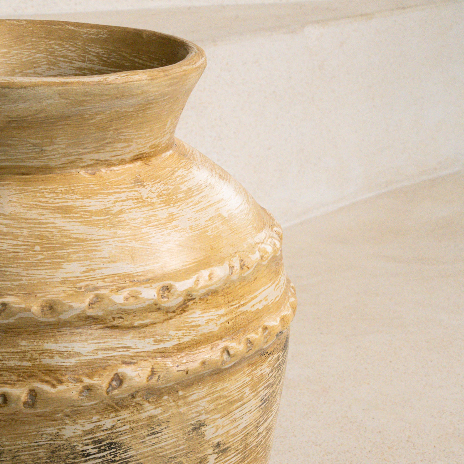 Kuno Ceramic Vase